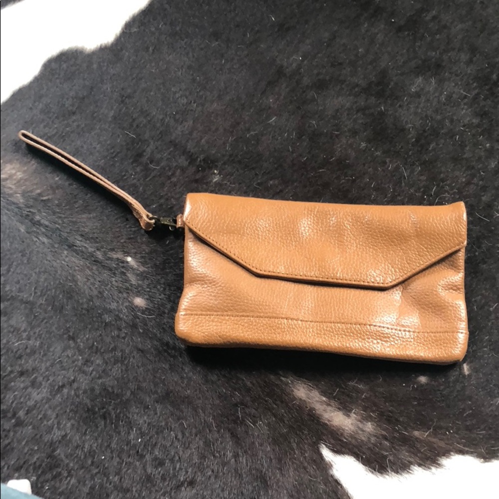 LL Bean Signature wristlet 100% leather
